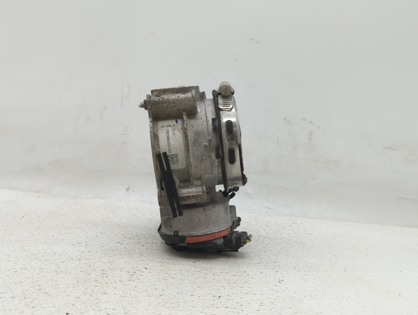 2011-2019 Ford Explorer Throttle Body P/N:AT4E-9F991-EL AT4E-9F991-EH Fits Fits 2011 2012 2013 2014 2015 2016 2017 2018 2019