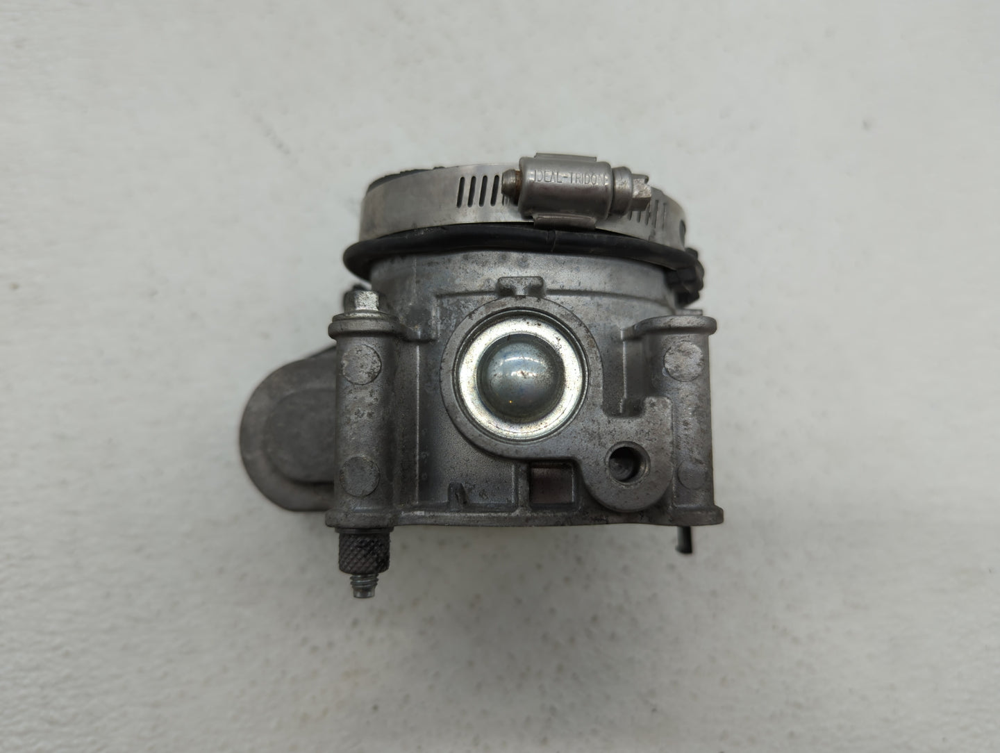 2011-2019 Ford Explorer Throttle Body P/N:AT4E-9F991-EL AT4E-9F991-EH Fits Fits 2011 2012 2013 2014 2015 2016 2017 2018 2019