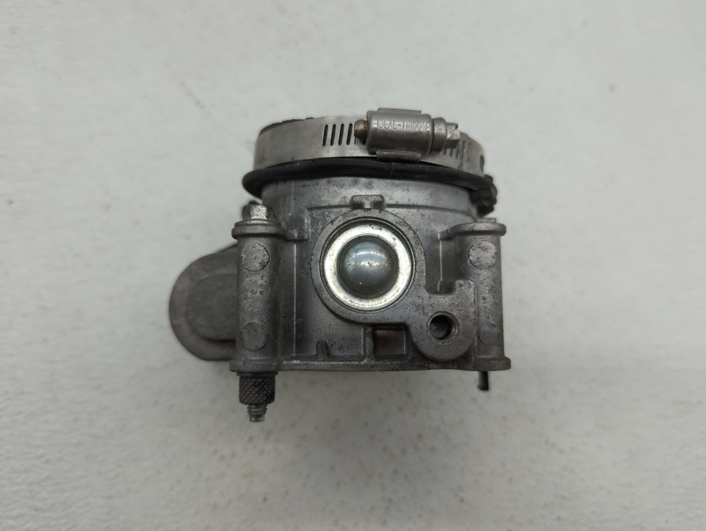 2011-2019 Ford Explorer Throttle Body P/N:AT4E-9F991-EL AT4E-9F991-EH Fits Fits 2011 2012 2013 2014 2015 2016 2017 2018 2019