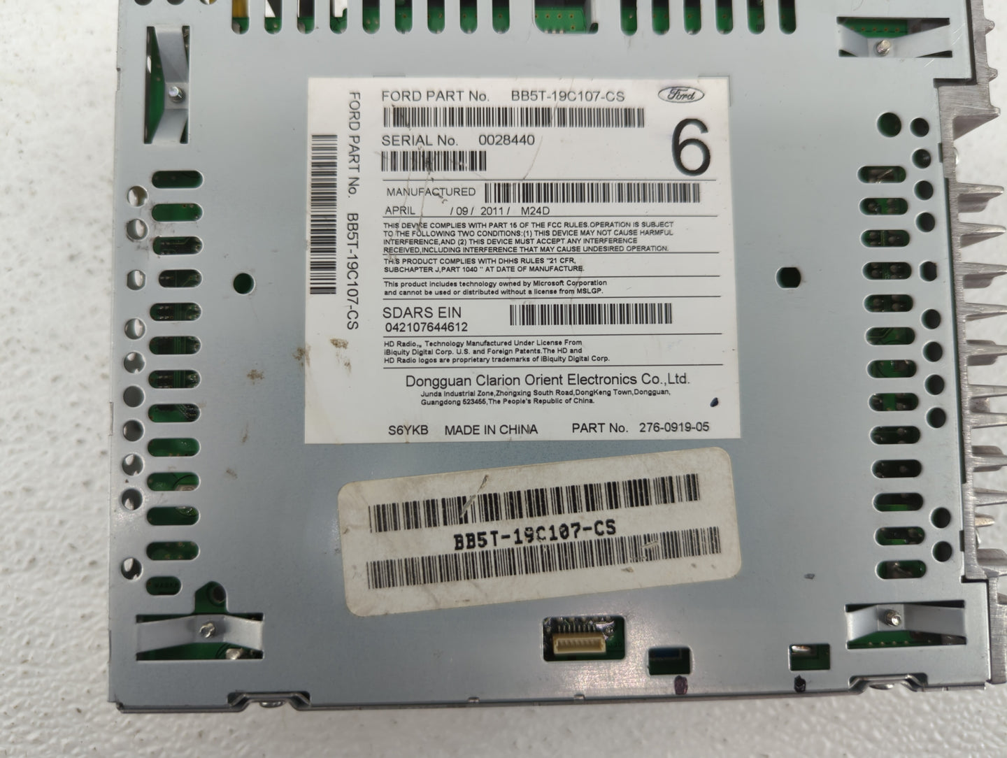 2011-2011 Ford Explorer Am Fm Cd Player Radio Receiver - Oemusedautoparts1.com