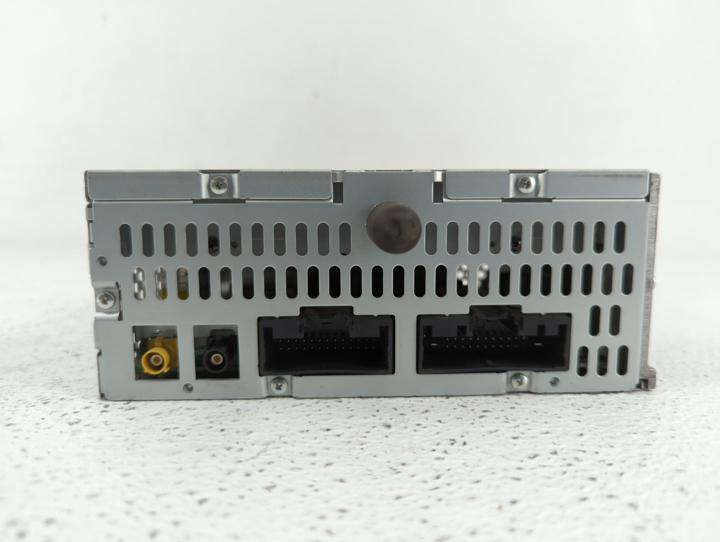 2011-2011 Ford Explorer Am Fm Cd Player Radio Receiver - Oemusedautoparts1.com