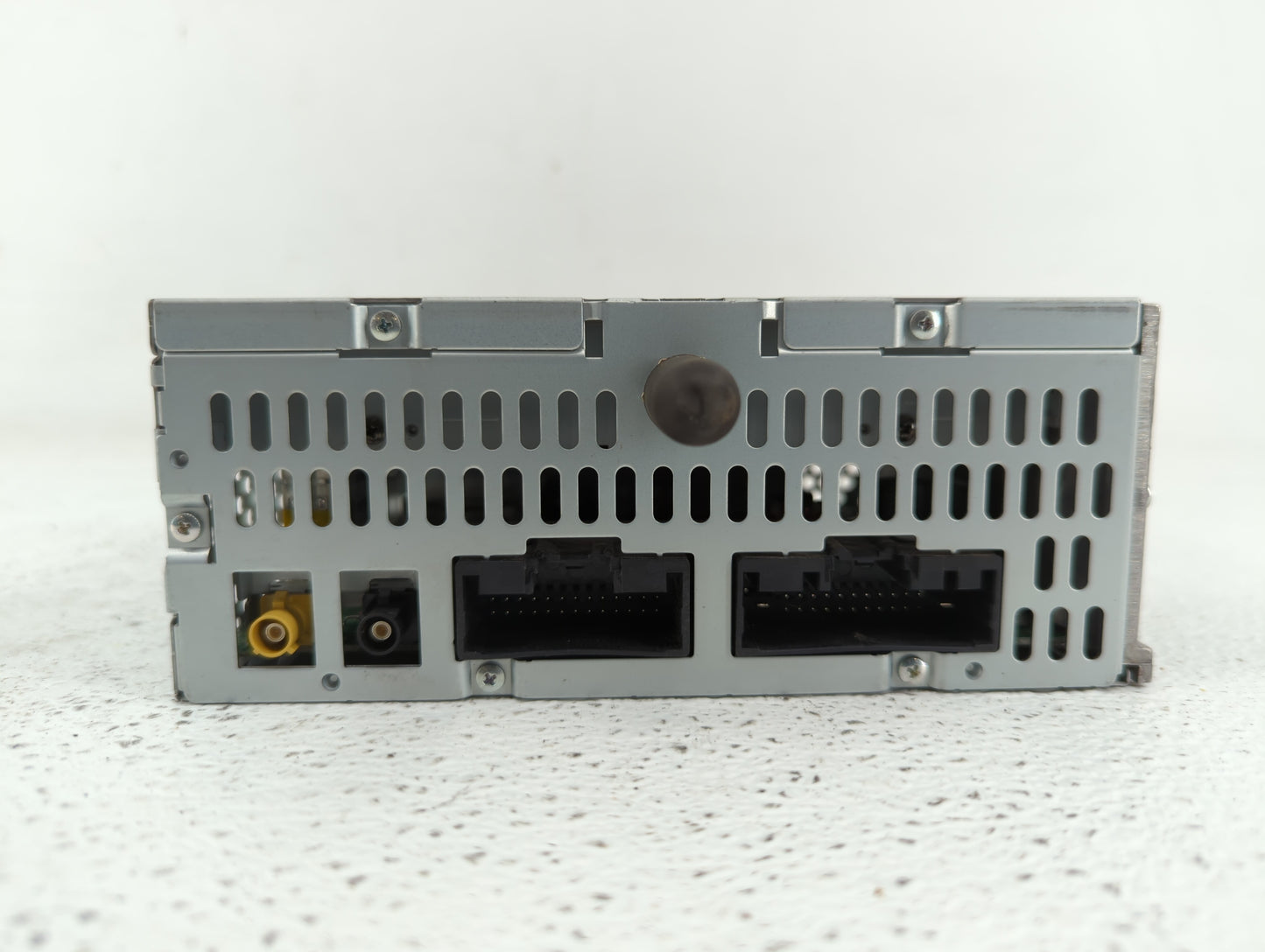2011-2011 Ford Explorer Am Fm Cd Player Radio Receiver - Oemusedautoparts1.com