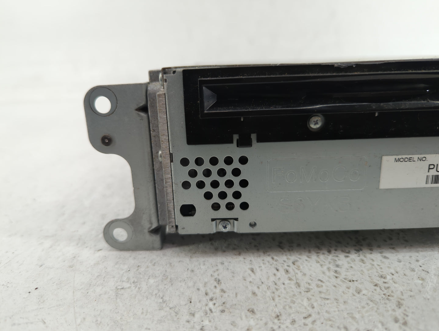 2011-2011 Ford Explorer Am Fm Cd Player Radio Receiver - Oemusedautoparts1.com