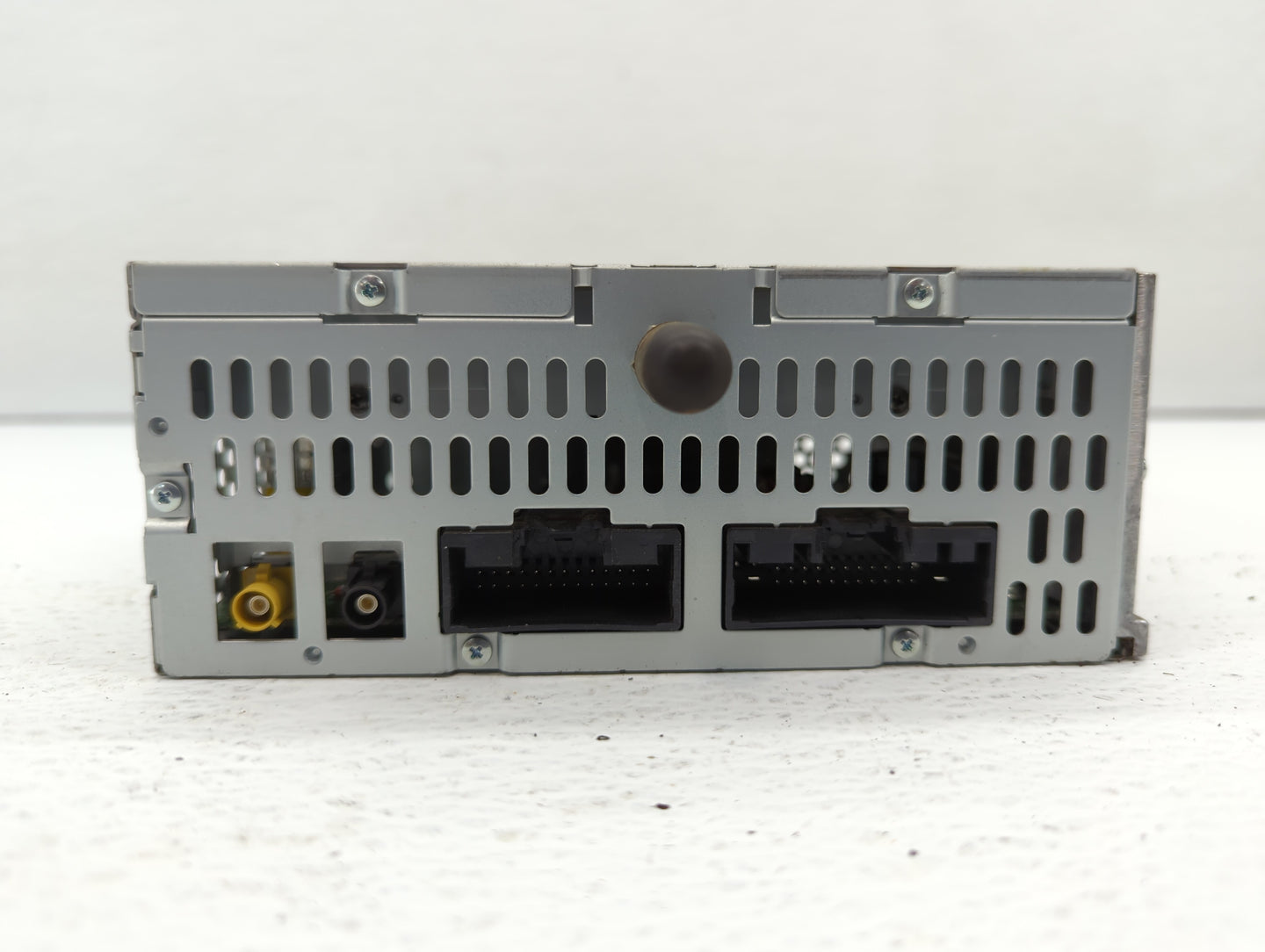 2011-2011 Ford Explorer Am Fm Cd Player Radio Receiver - Oemusedautoparts1.com