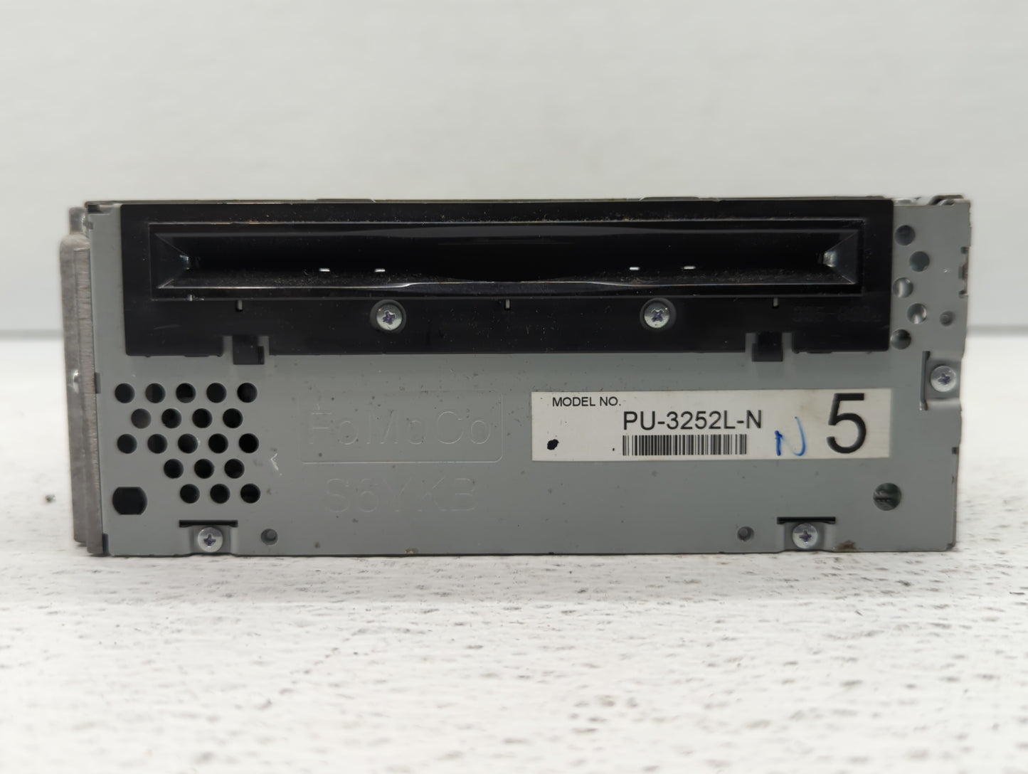 2011 Ford Explorer Radio AM FM Cd Player Receiver Replacement P/N:BB5T-19C107-BN BB5T-19C107-BR Fits OEM Used Auto Parts - O
