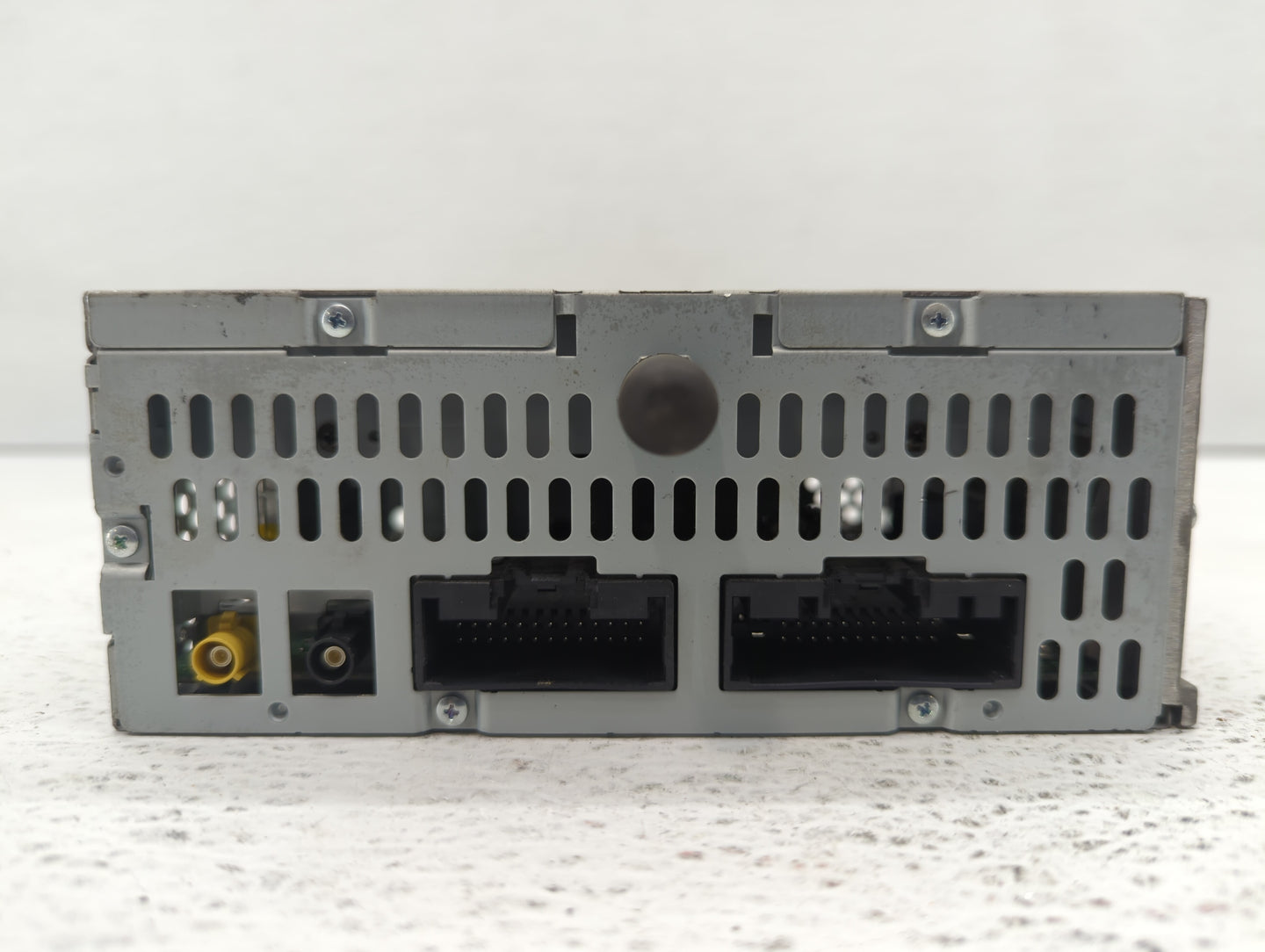 2011 Ford Explorer Radio AM FM Cd Player Receiver Replacement P/N:BB5T-19C107-BN BB5T-19C107-BR Fits OEM Used Auto Parts - O