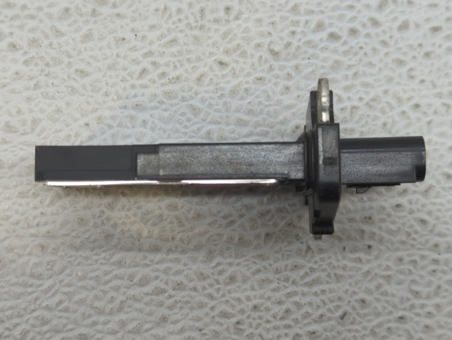 2004-2012 Ford Explorer Mass Air Flow Meter Maf - Oemusedautoparts1.com