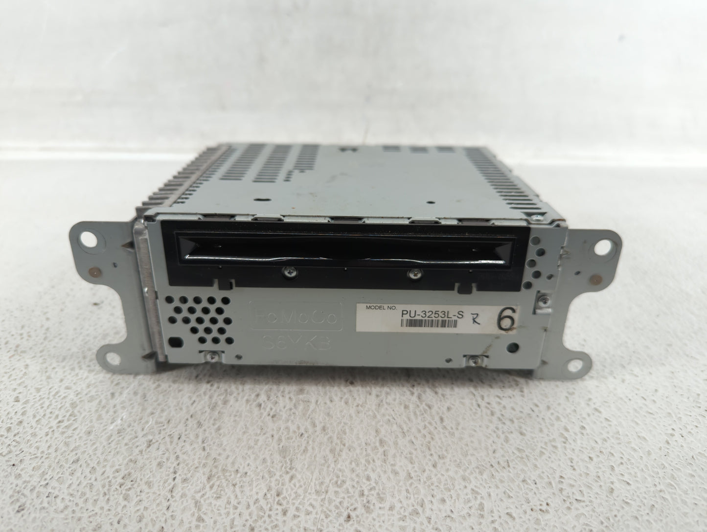 2011-2011 Ford Explorer Am Fm Cd Player Radio Receiver - Oemusedautoparts1.com