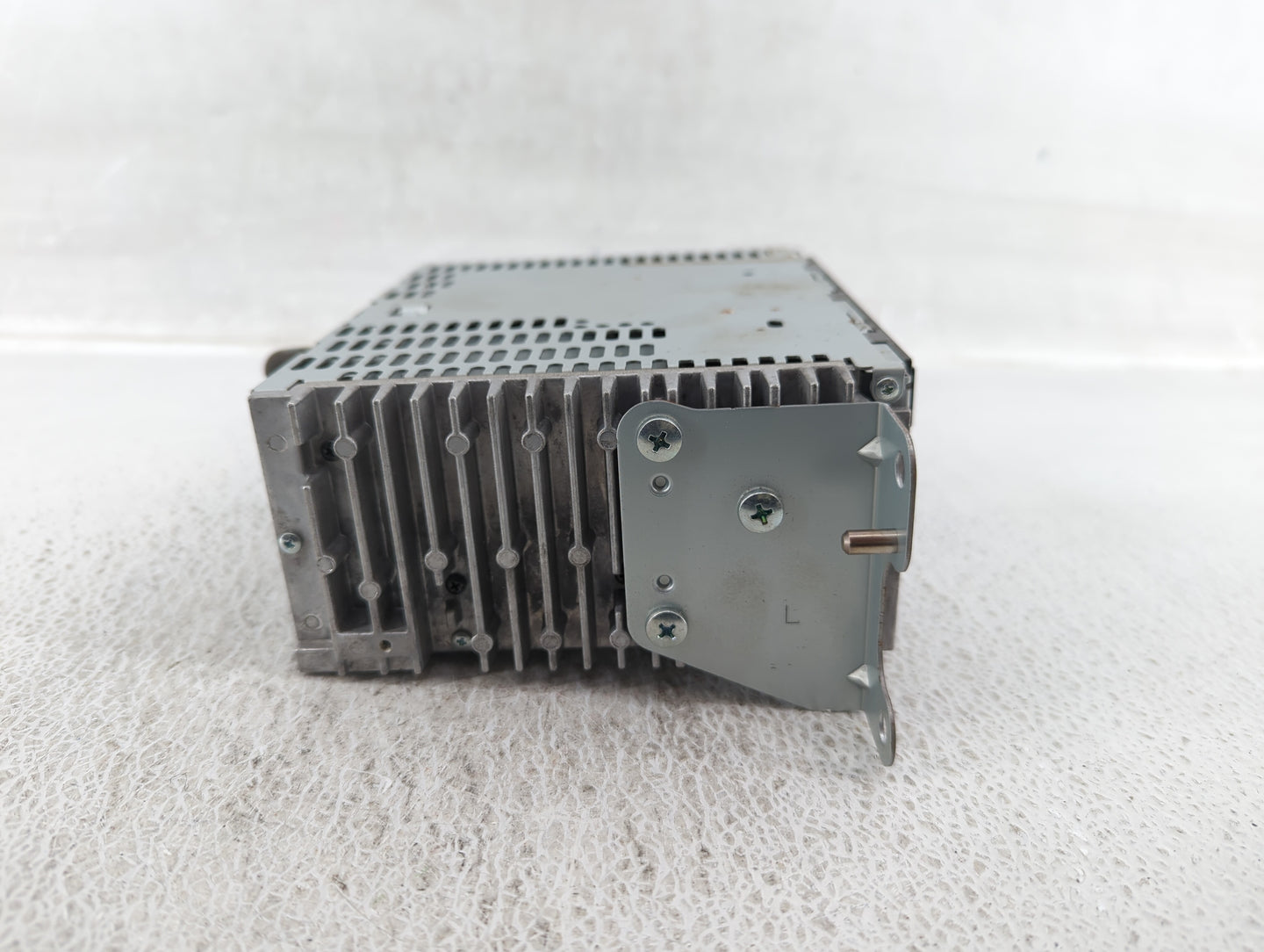 2011-2011 Ford Explorer Am Fm Cd Player Radio Receiver - Oemusedautoparts1.com