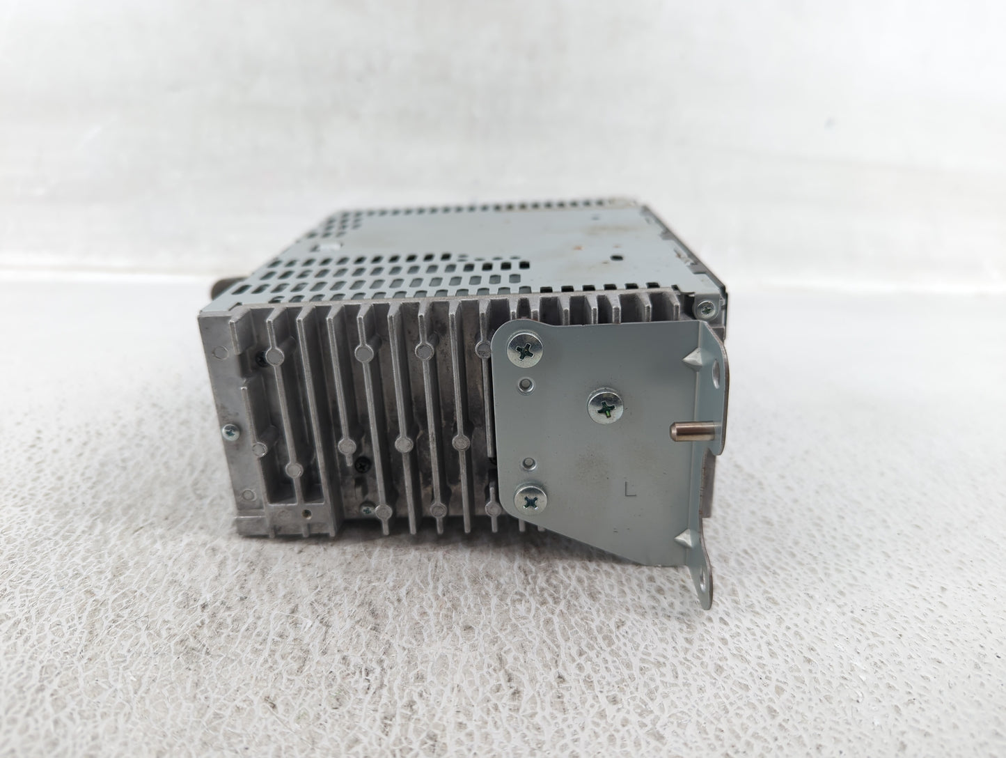 2011-2011 Ford Explorer Am Fm Cd Player Radio Receiver - Oemusedautoparts1.com