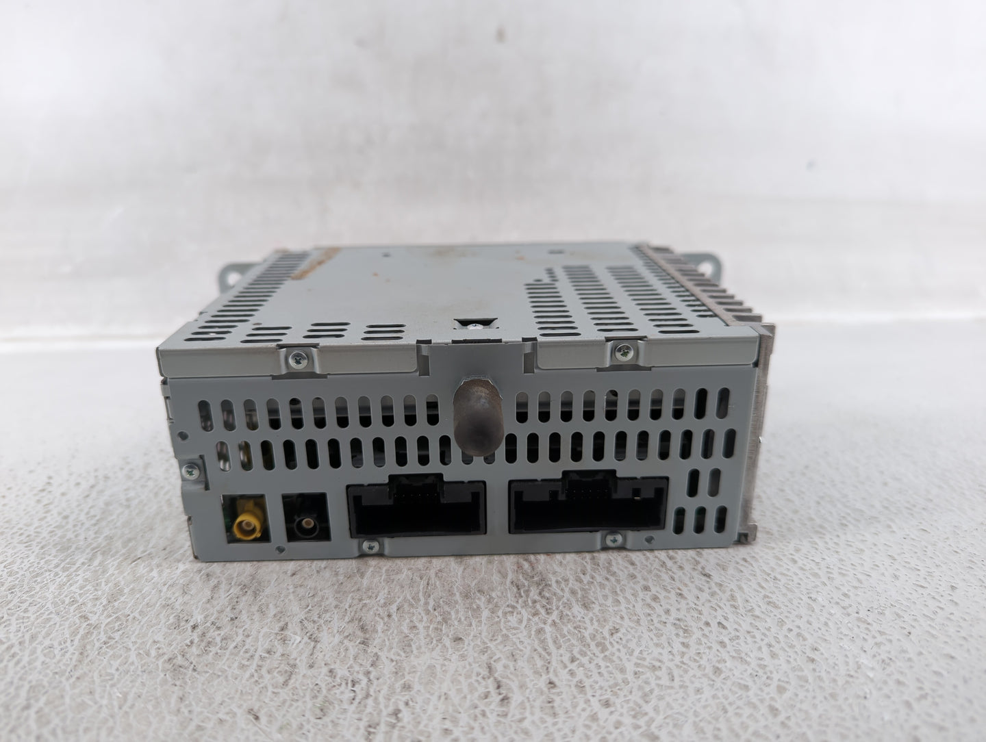 2011-2011 Ford Explorer Am Fm Cd Player Radio Receiver - Oemusedautoparts1.com