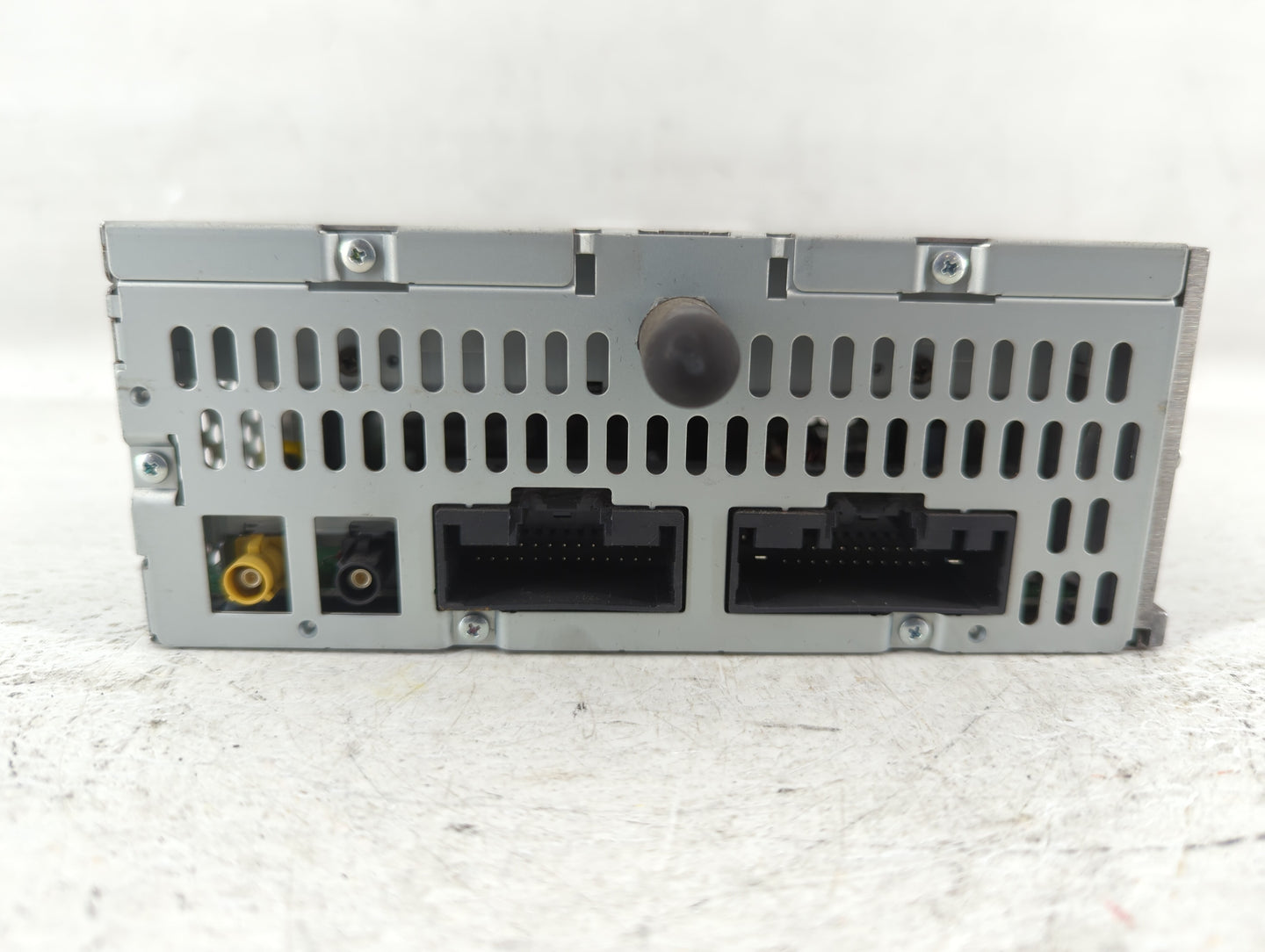 2011 Ford Explorer Radio AM FM Cd Player Receiver Replacement P/N:A12414927 BB5T 19C107CS Fits OEM Used Auto Parts - Oemused