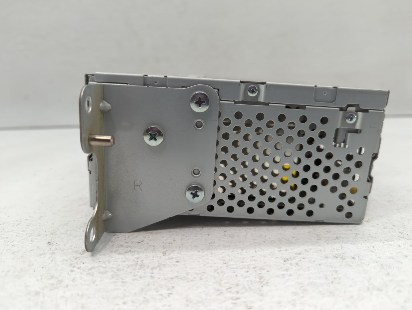 2011-2011 Ford Explorer Am Fm Cd Player Radio Receiver - Oemusedautoparts1.com