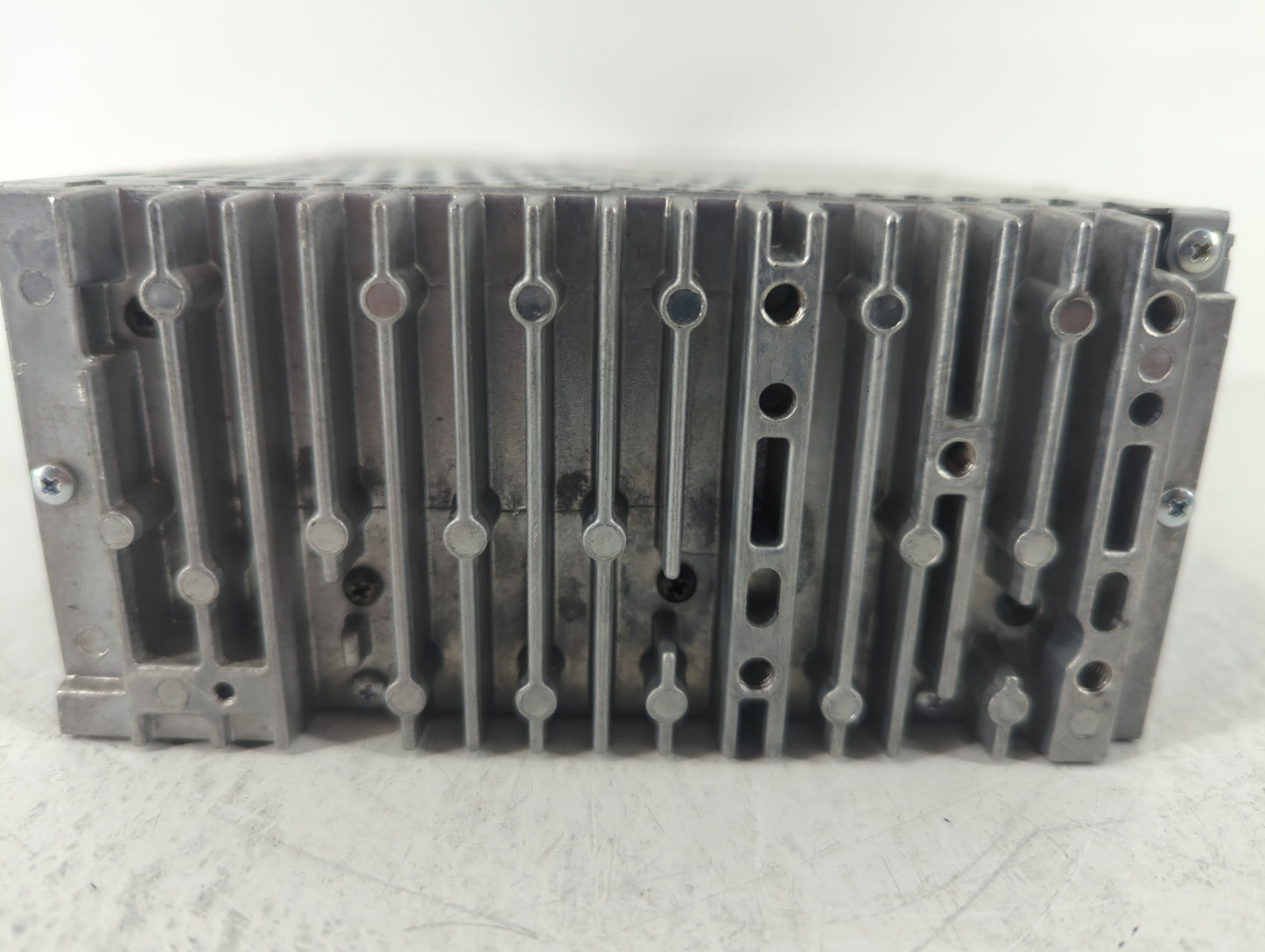 2011-2011 Ford Explorer Am Fm Cd Player Radio Receiver - Oemusedautoparts1.com