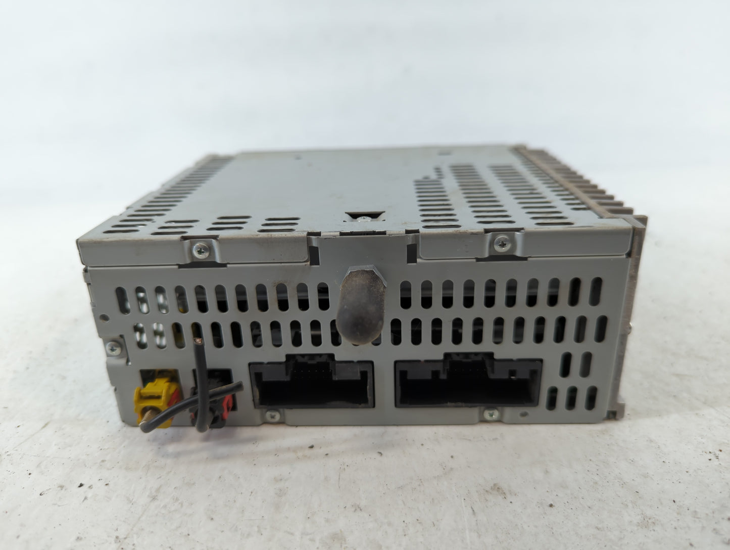 2011-2011 Ford Explorer Am Fm Cd Player Radio Receiver - Oemusedautoparts1.com