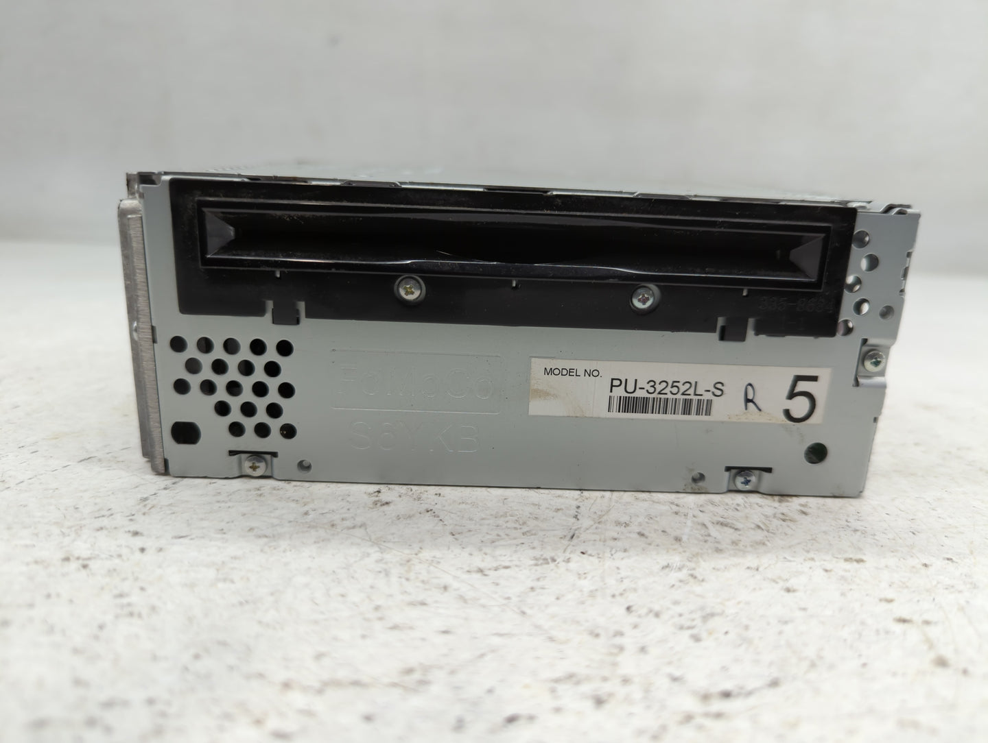 2011 Ford Explorer Am Fm Cd Player Radio Receiver - Oemusedautoparts1.com