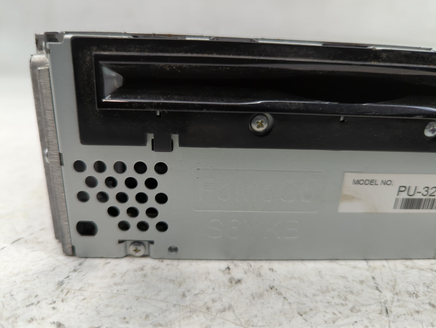2011 Ford Explorer Am Fm Cd Player Radio Receiver - Oemusedautoparts1.com