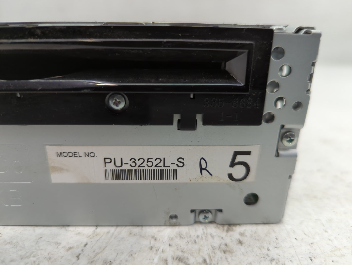 2011 Ford Explorer Am Fm Cd Player Radio Receiver - Oemusedautoparts1.com