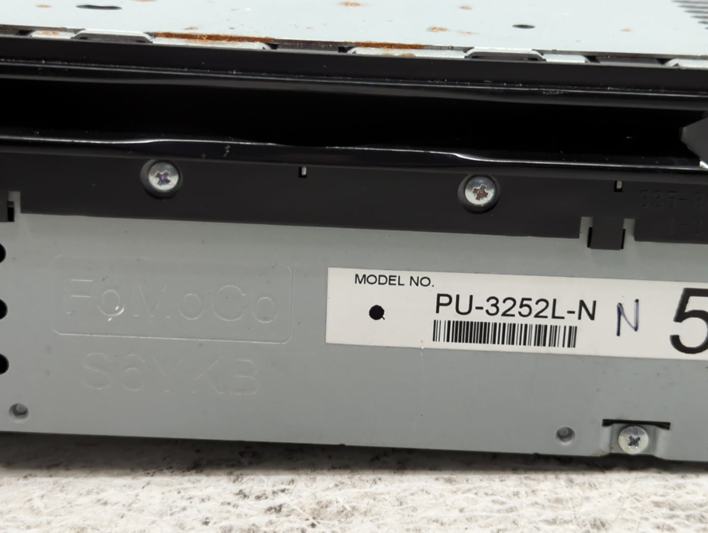 2011 Ford Explorer Radio AM FM Cd Player Receiver Replacement Fits OEM Used Auto Parts - Oemusedautoparts1.com