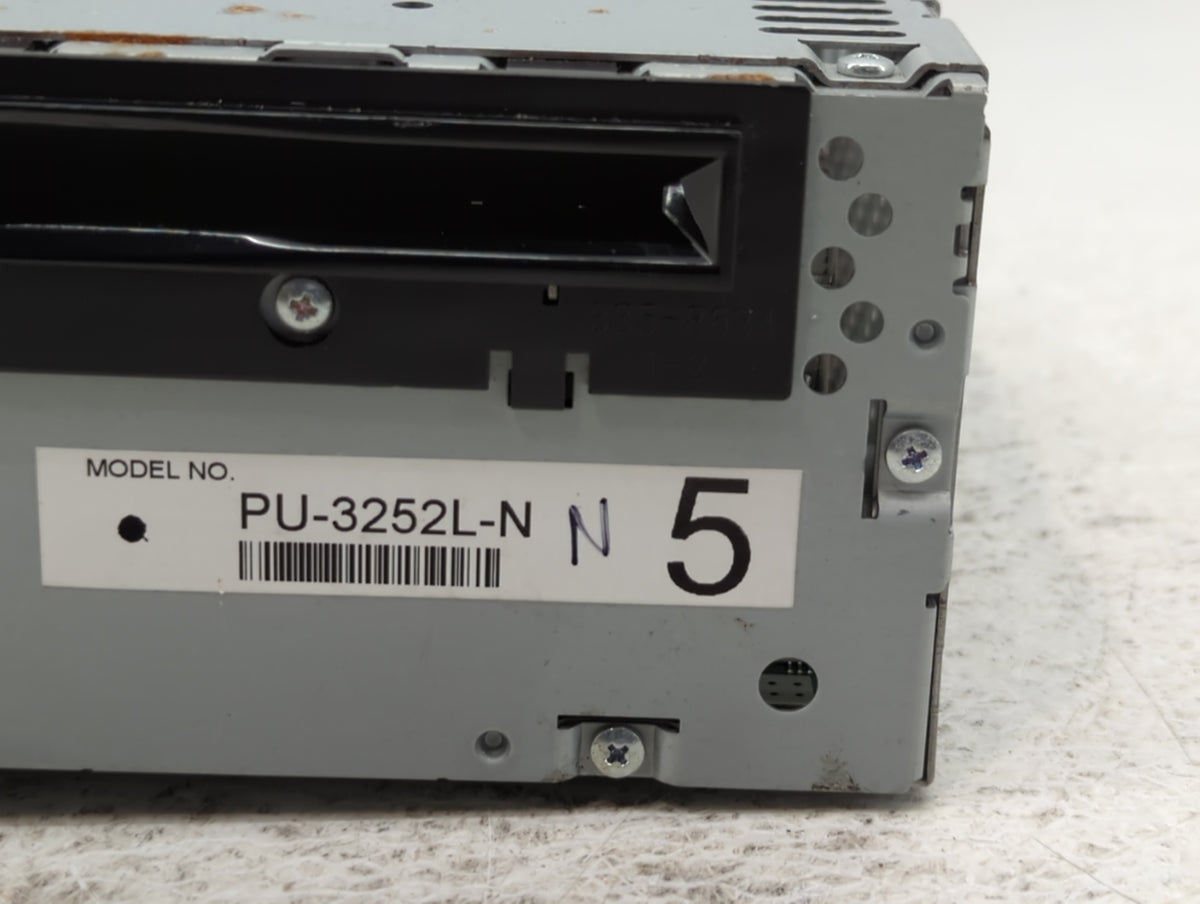2011 Ford Explorer Radio AM FM Cd Player Receiver Replacement OEM Used Auto Parts - Oemusedautoparts1.com