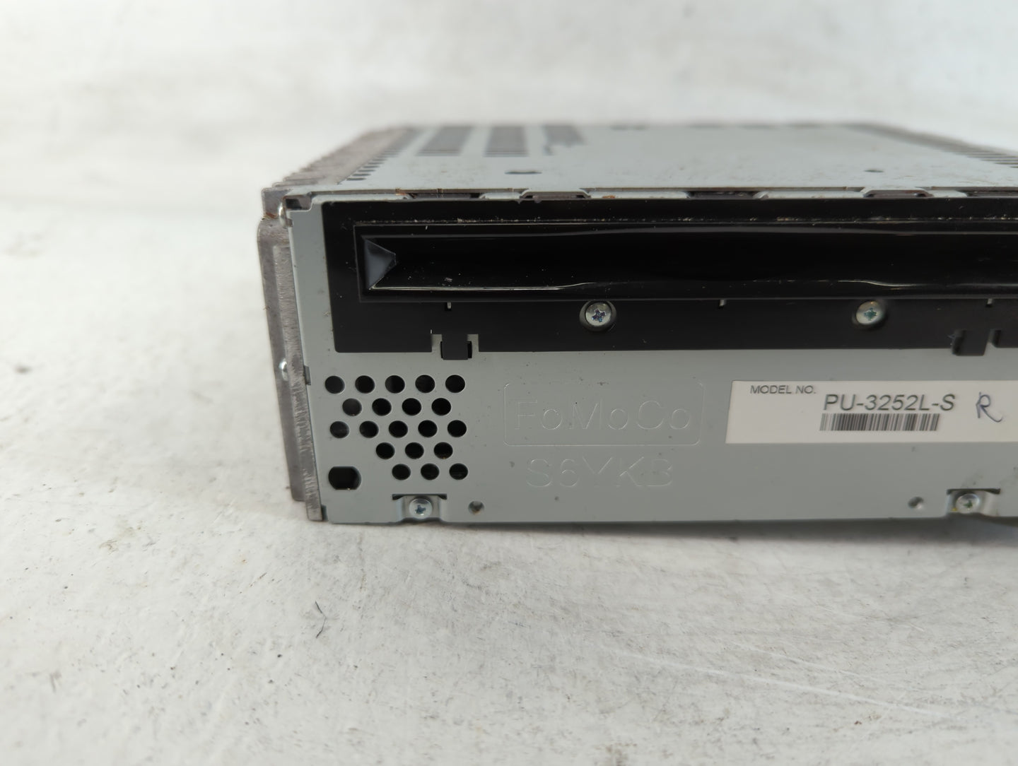 2011 Ford Explorer Radio AM FM Cd Player Receiver Replacement P/N:BB5T-19C107-BS Fits OEM Used Auto Parts - Oemusedautoparts
