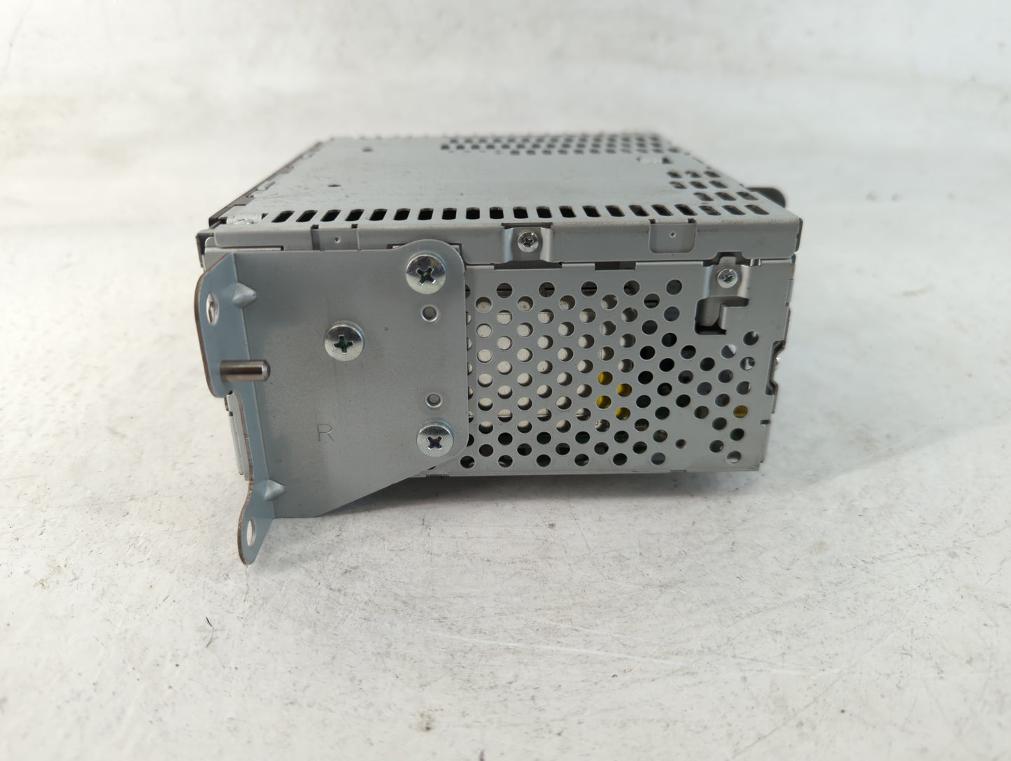 2011 Ford Explorer Radio AM FM Cd Player Receiver Replacement P/N:BB5T-19C107-BS Fits OEM Used Auto Parts - Oemusedautoparts