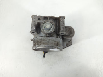 2011-2019 Ford Explorer Throttle Body P/N:J1030B-0130 Fits Fits 2011 2012 2013 2014 2015 2016 2017 2018 2019 OEM Used Auto Parts