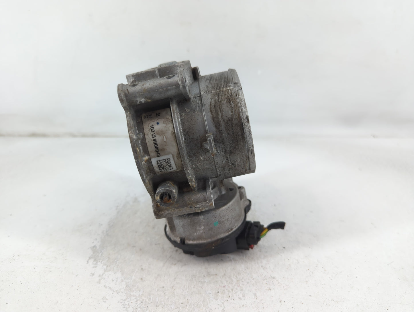 2011-2019 Ford Explorer Throttle Body P/N:J1030B-0130 Fits Fits 2011 2012 2013 2014 2015 2016 2017 2018 2019 OEM Used Auto P