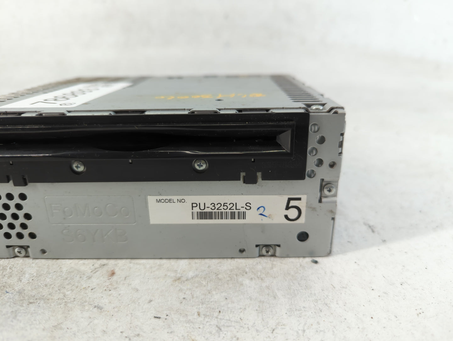 2011 Ford Explorer Radio AM FM Cd Player Receiver Replacement P/N:BB5T-19C107-BS Fits OEM Used Auto Parts - Oemusedautoparts