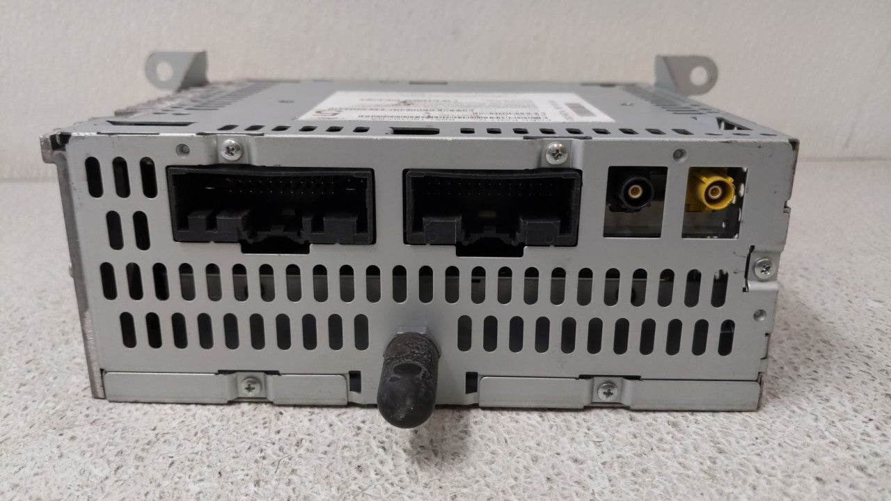 2011 Ford Explorer Radio AM FM Cd Player Receiver Replacement P/N:BB5T-19C107-BS BB5T-19C107-BS Fits OEM Used Auto Parts - O