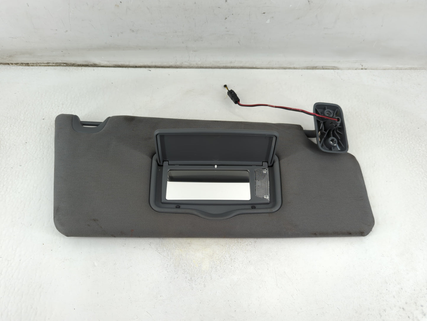 2010-2014 Ford F-150 Sun Visor Shade Replacement Passenger Right Mirror Fits Fits 2010 2011 2012 2013 2014 OEM Used Auto Par