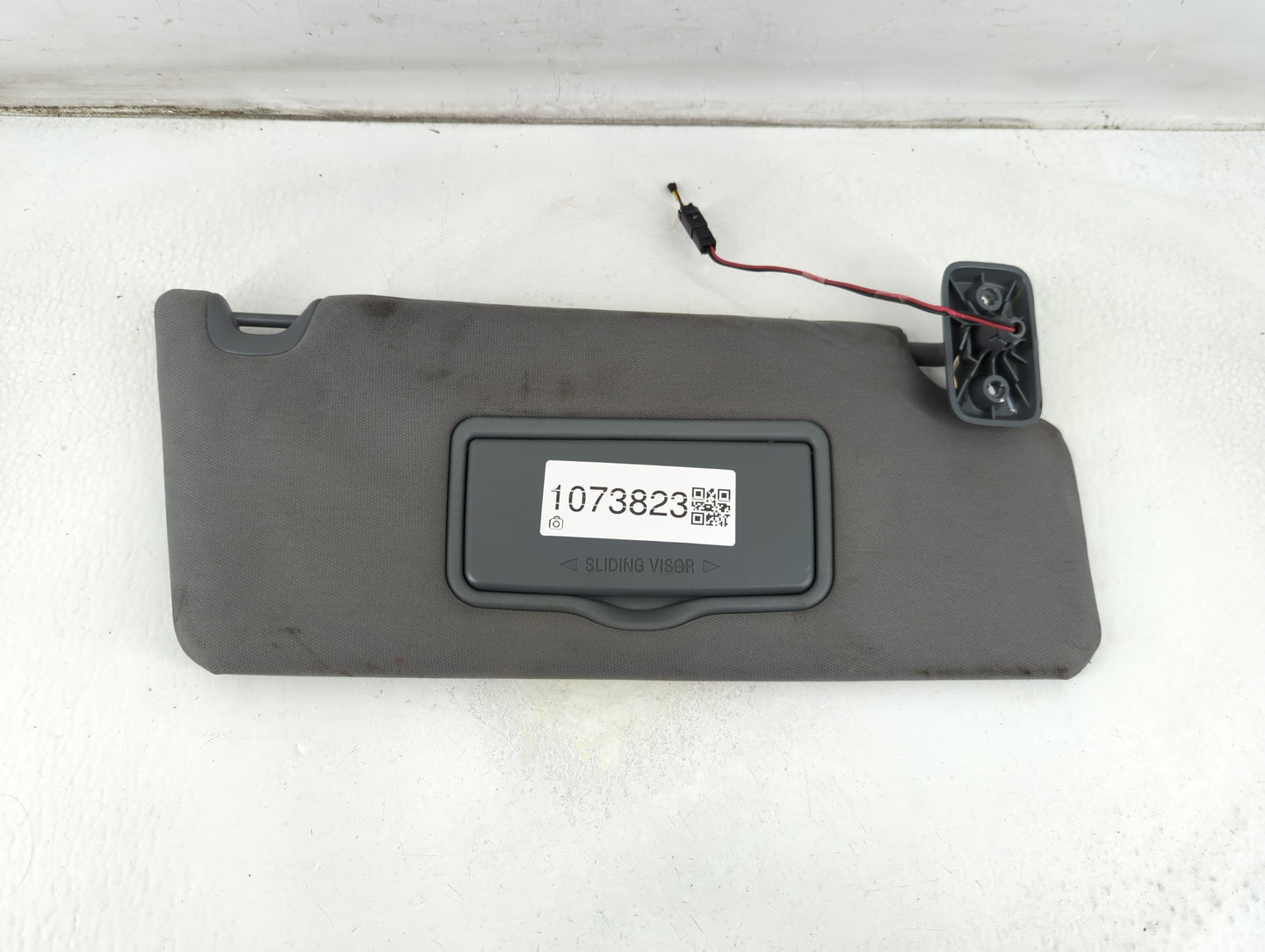2010-2014 Ford F-150 Sun Visor Shade Replacement Passenger Right Mirror Fits Fits 2010 2011 2012 2013 2014 OEM Used Auto Par