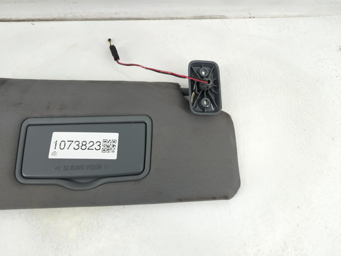 2010-2014 Ford F-150 Sun Visor Shade Replacement Passenger Right Mirror Fits Fits 2010 2011 2012 2013 2014 OEM Used Auto Par