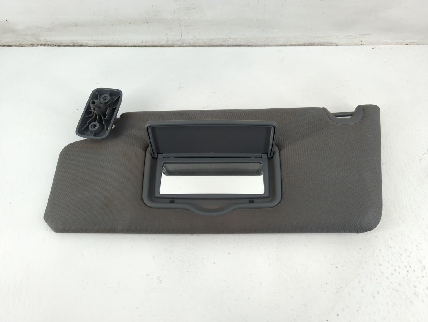 2011-2014 Ford F-150 Sun Visor Shade Replacement Driver Left Mirror Fits Fits 2011 2012 2013 2014 OEM Used Auto Parts - Oemu