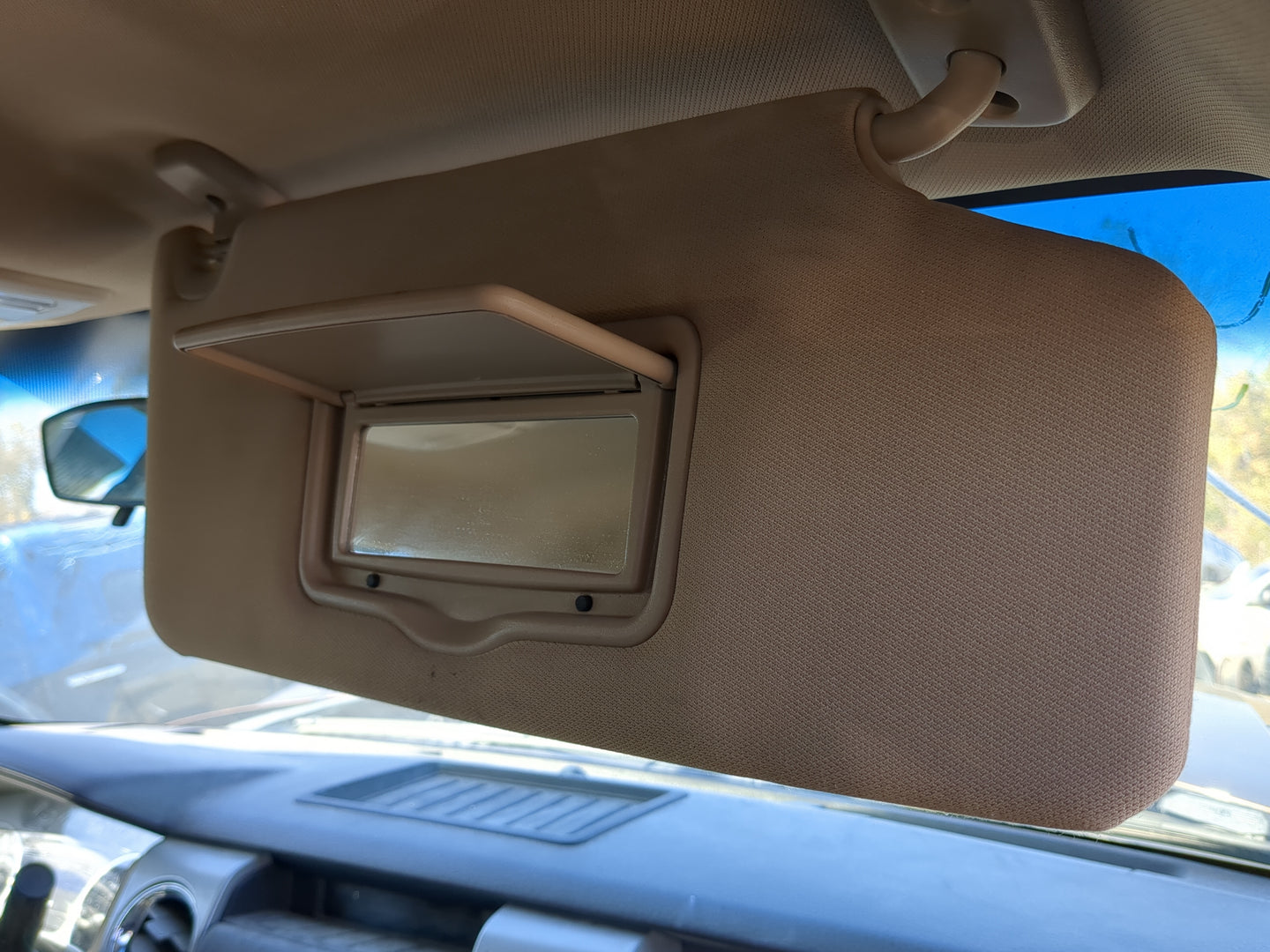 2010-2014 Ford F-150 Sun Visor Shade Replacement Passenger Right Mirror Fits Fits 2010 2011 2012 2013 2014 OEM Used Auto Par