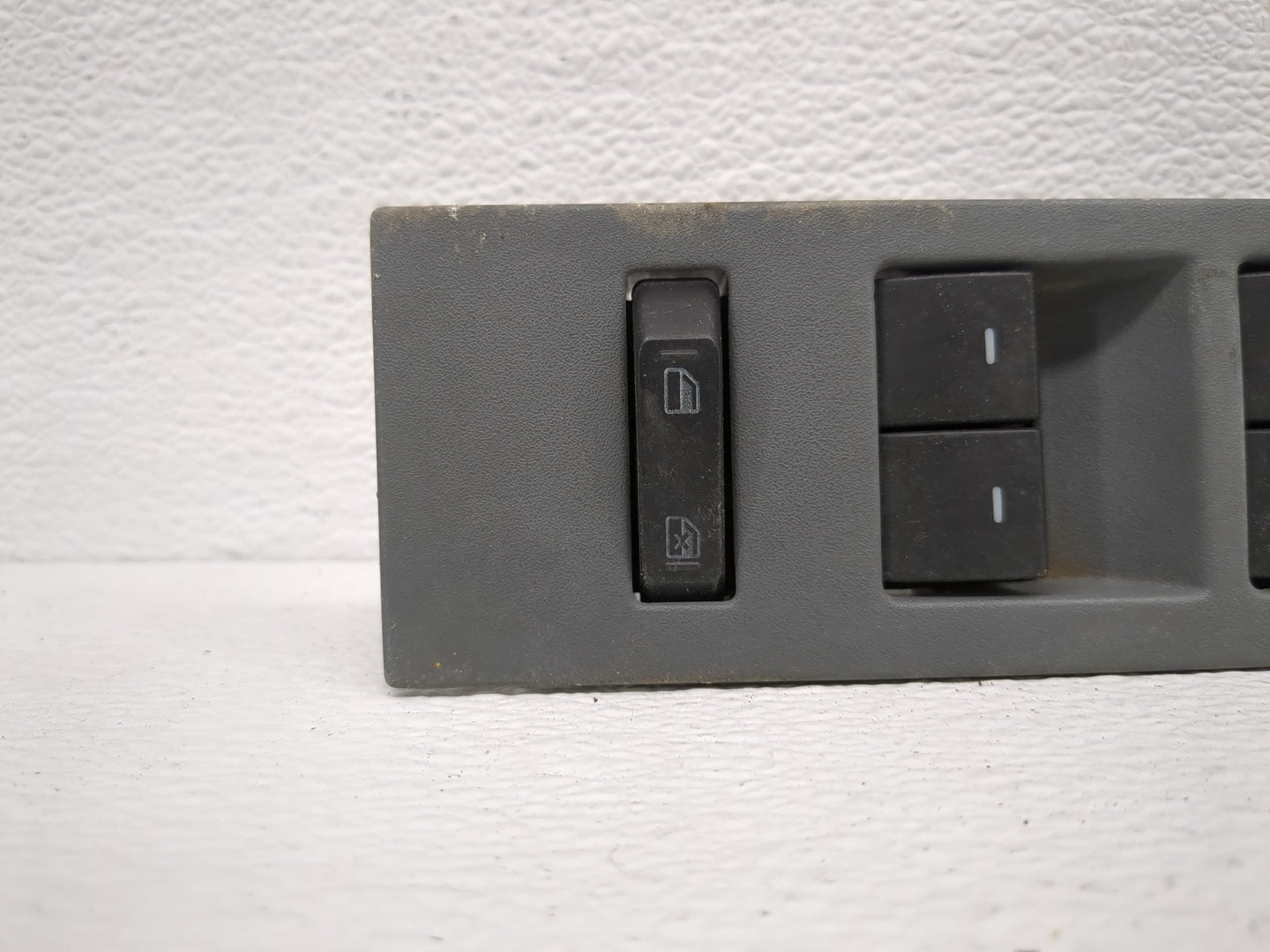 2010-2014 Ford F-150 Master Power Window Switch Replacement Driver Side Left P/N:BL3T-14540 28299309 Fits OEM Used Auto Part