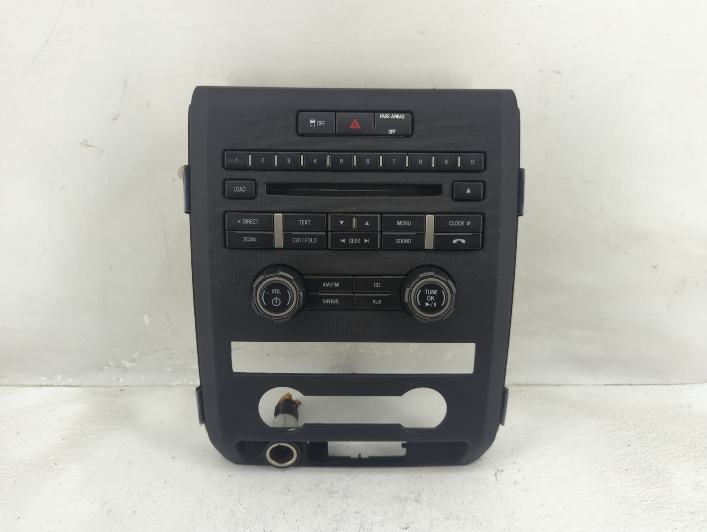 2011-2011 Ford F-150 Radio Control Panel 1291869 - Oemusedautoparts1.com