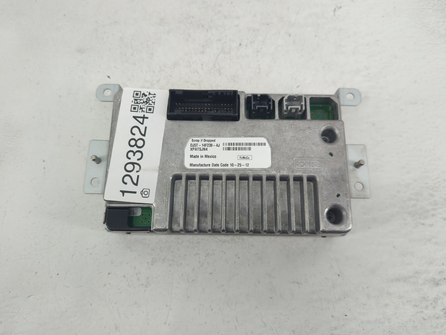 2011 Ford F-150 Radio AM FM Cd Player Receiver Replacement P/N:DJ5T-14F239-AJ Fits OEM Used Auto Parts - Oemusedautoparts1.c