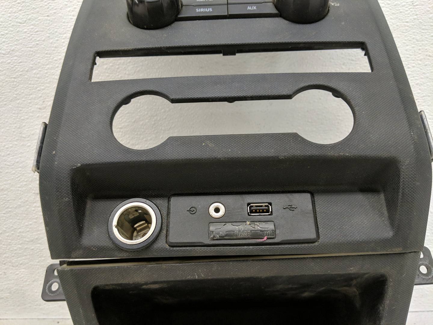 2011-2011 Ford F-150 Radio Control Panel - Oemusedautoparts1.com