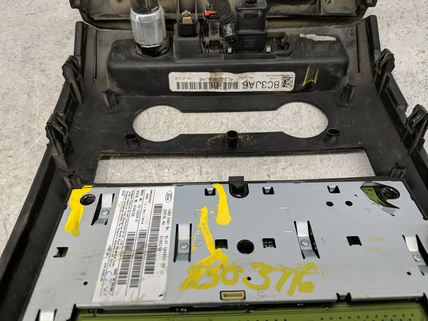 2011-2011 Ford F-150 Radio Control Panel - Oemusedautoparts1.com