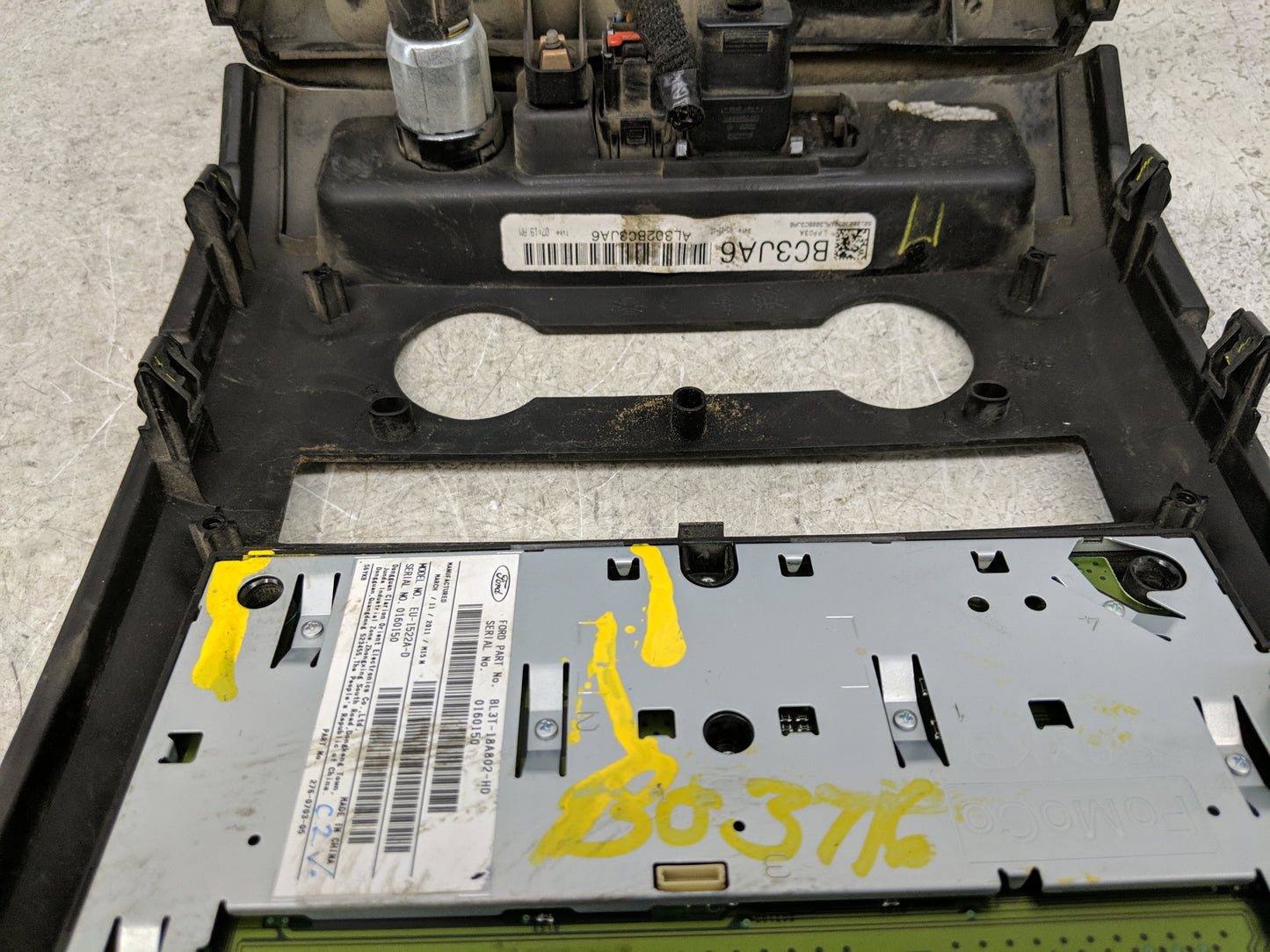 2011-2011 Ford F-150 Radio Control Panel - Oemusedautoparts1.com