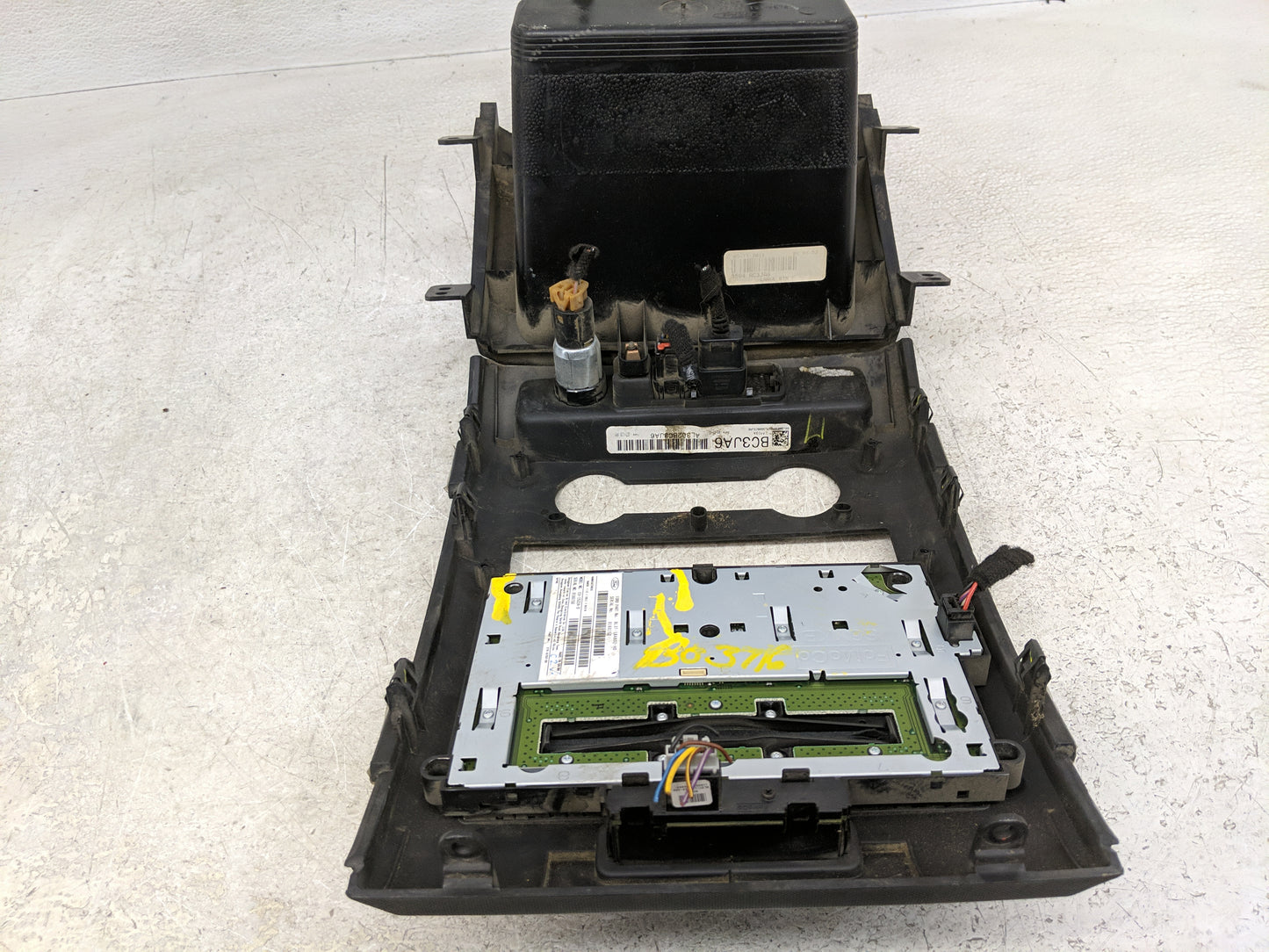 2011-2011 Ford F-150 Radio Control Panel - Oemusedautoparts1.com