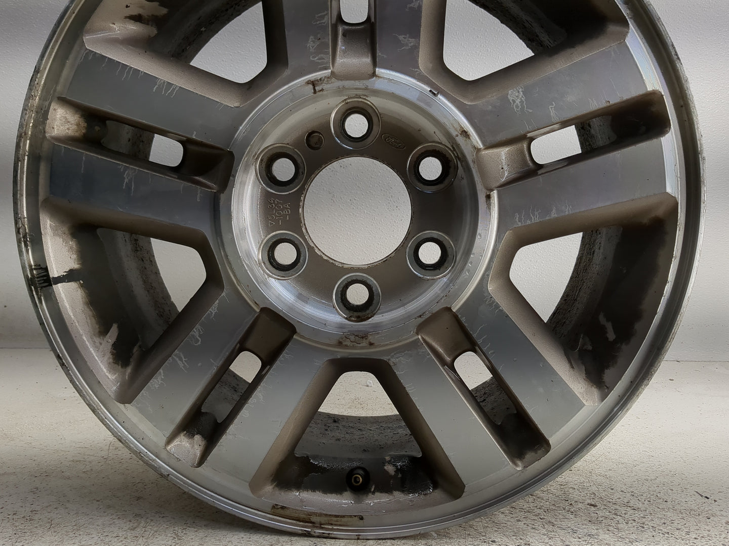 2004-2008 Ford F-150 Oem Wheel Rim 1361867 - Oemusedautoparts1.com