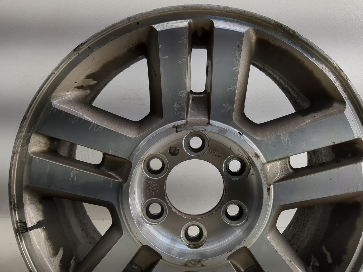 2004-2008 Ford F-150 Oem Wheel Rim 1361867 - Oemusedautoparts1.com
