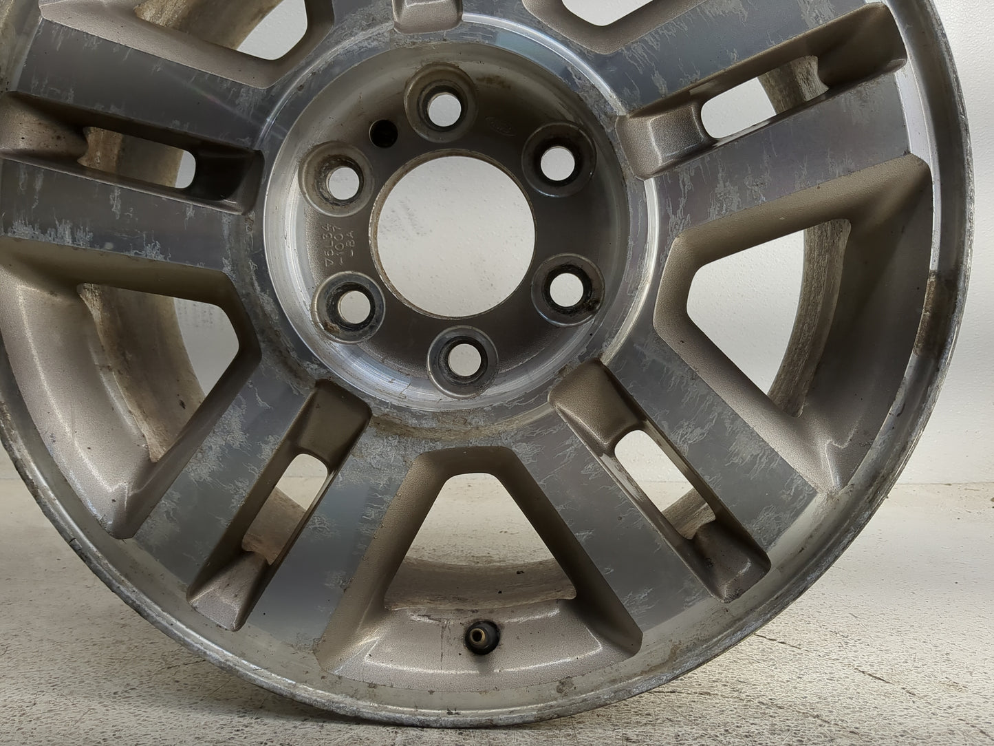2004-2008 Ford F-150 Oem Wheel Rim 1361868 - Oemusedautoparts1.com
