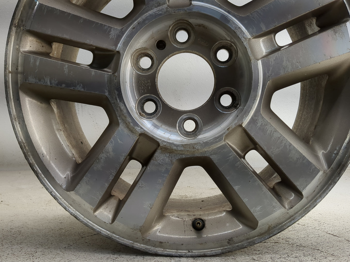 2004-2008 Ford F-150 Oem Wheel Rim 1361868 - Oemusedautoparts1.com