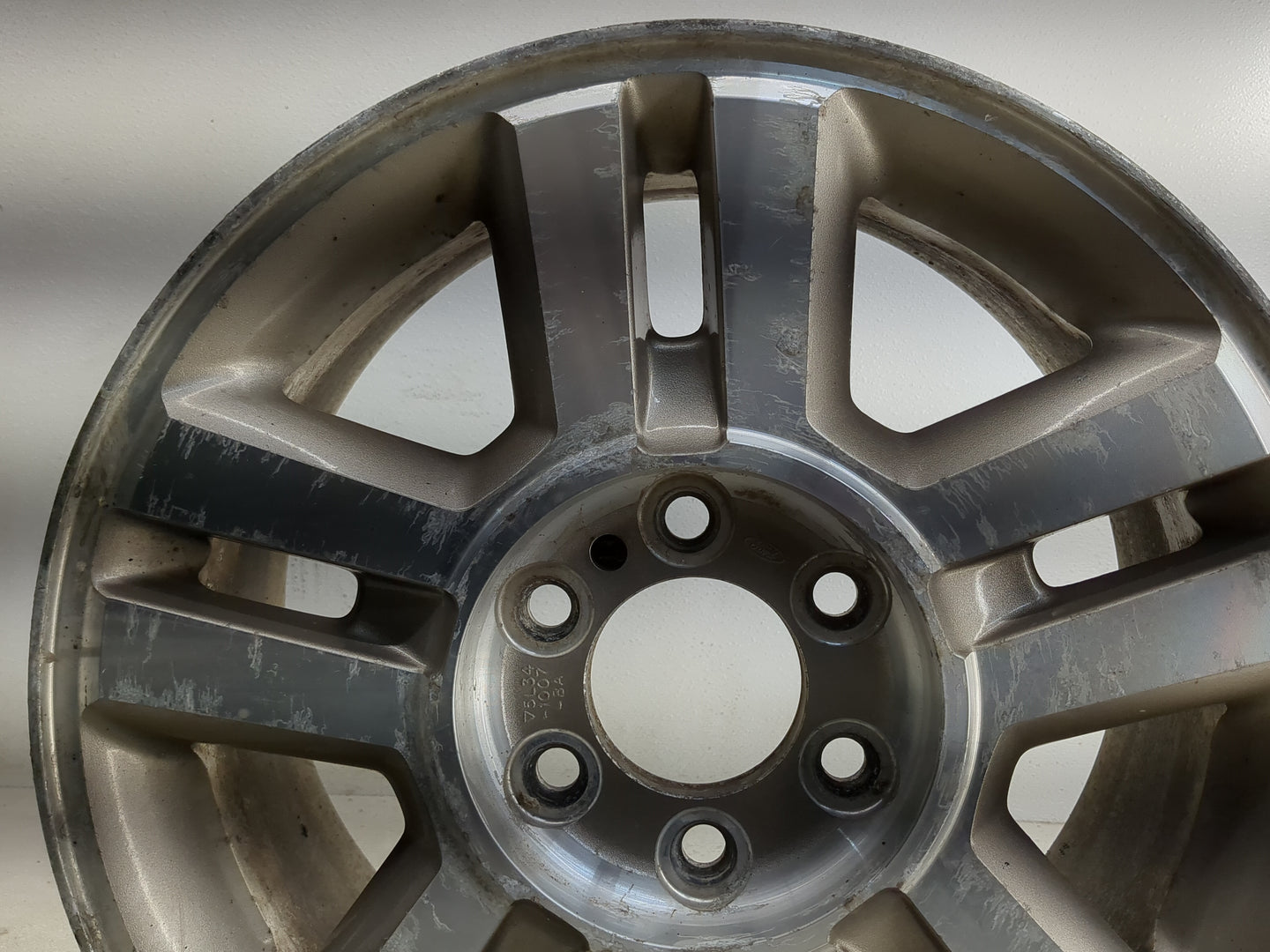 2004-2008 Ford F-150 Oem Wheel Rim 1361868 - Oemusedautoparts1.com