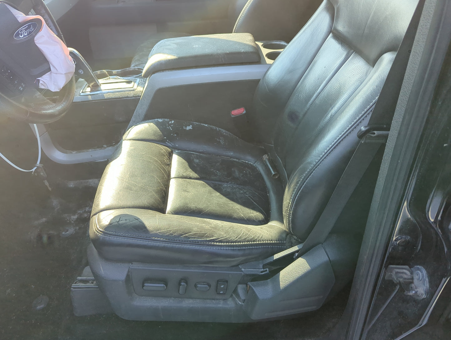 2011-2014 Ford F-150 Driver Front Seat Oem 1365815 - Oemusedautoparts1.com
