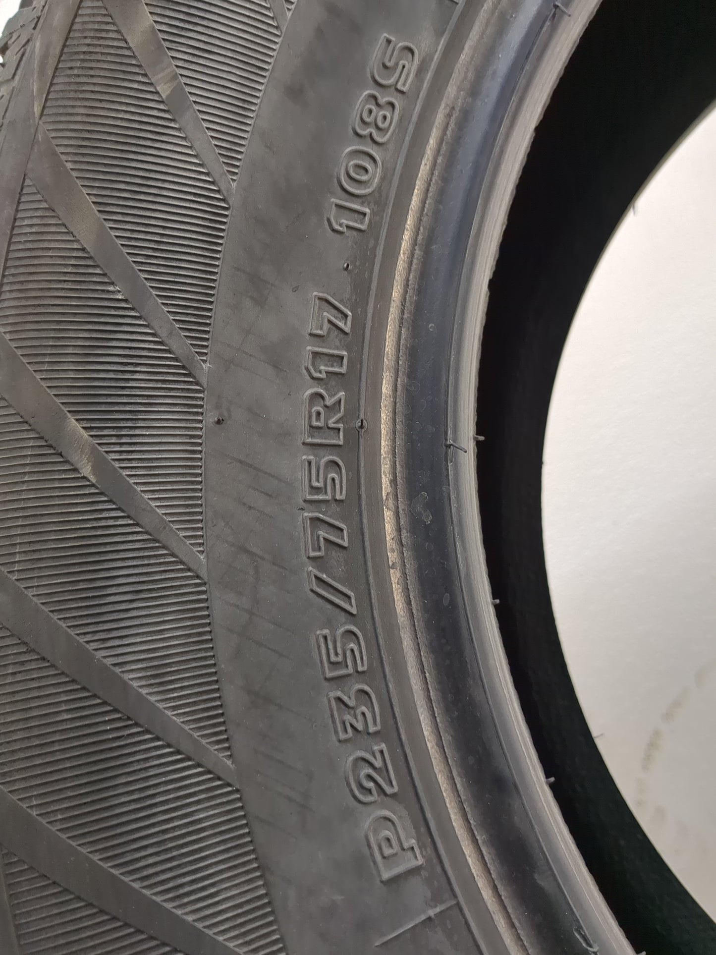 Used Tire P235/75R17 HANKOOK DYNAPRO AT 108S - Tread Depth 6.5/32 - Oemusedautoparts1.com