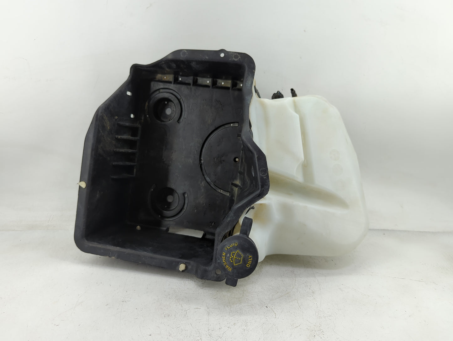 2009-2014 Ford F-150 Windshield Washer Fluid Reservoir Bottle Oem - Oemusedautoparts1.com